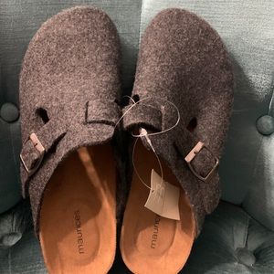 Maurices gray clogs